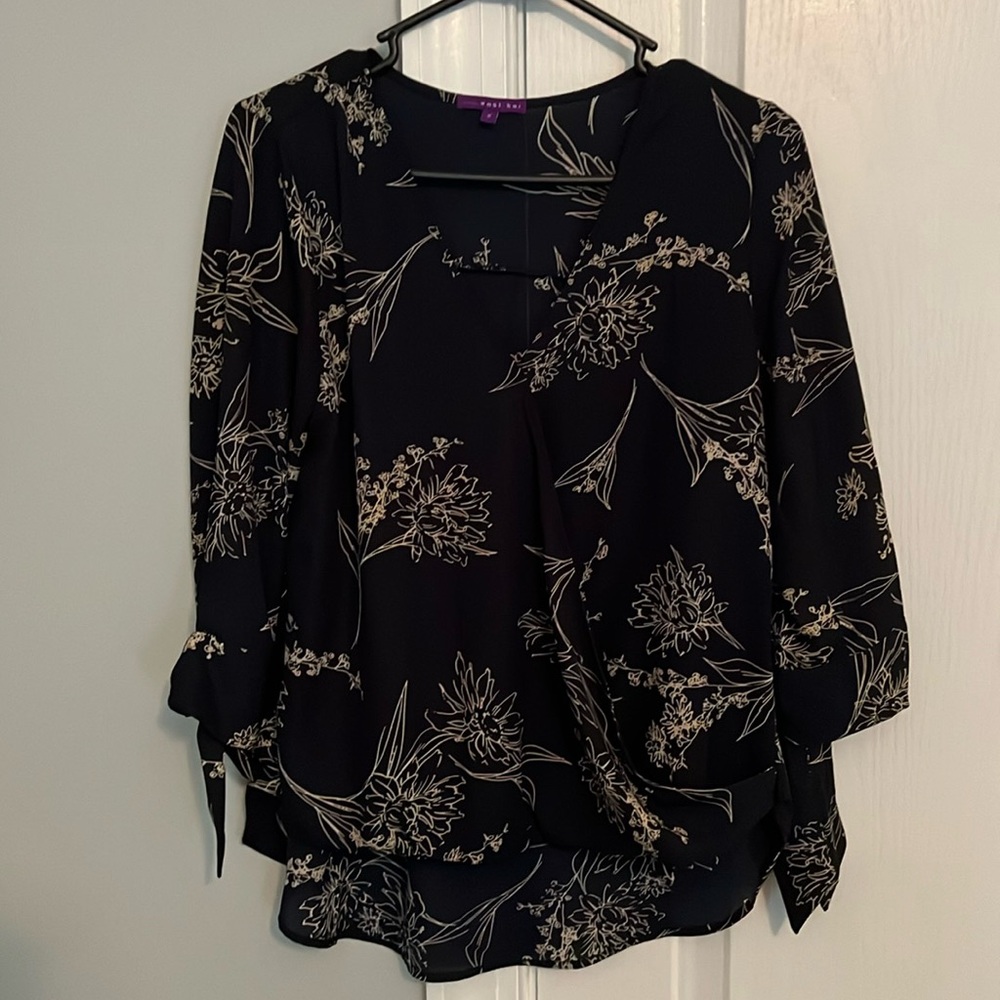 West Ke (from Stitch Fix) Navy cross body high low blouse EUC (S)